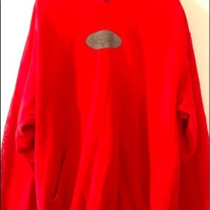 2 Fox Men’s large Red & Silver hoodie Men’s Medium Navy blue & white $12.50 each